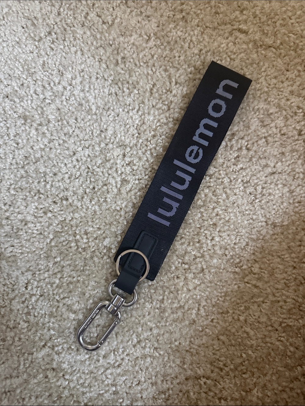 Lululemon wrist key holder